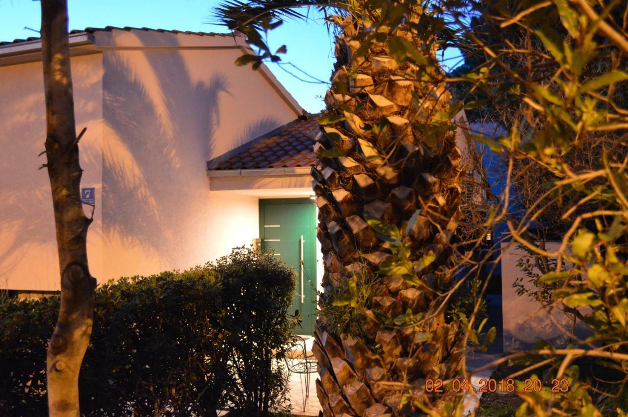 Villa Bandic Baška Voda エクステリア 写真