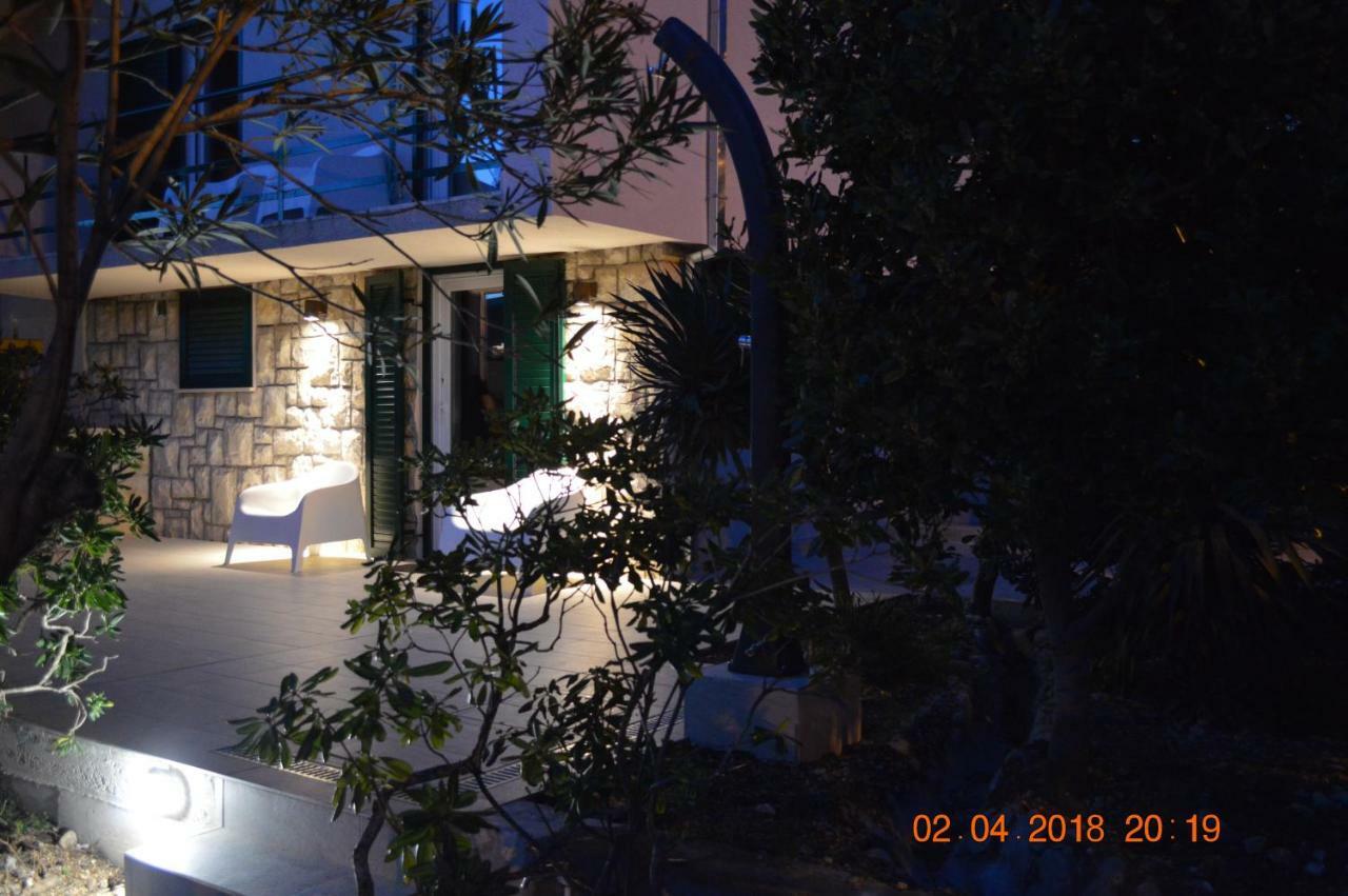 Villa Bandic Baška Voda エクステリア 写真